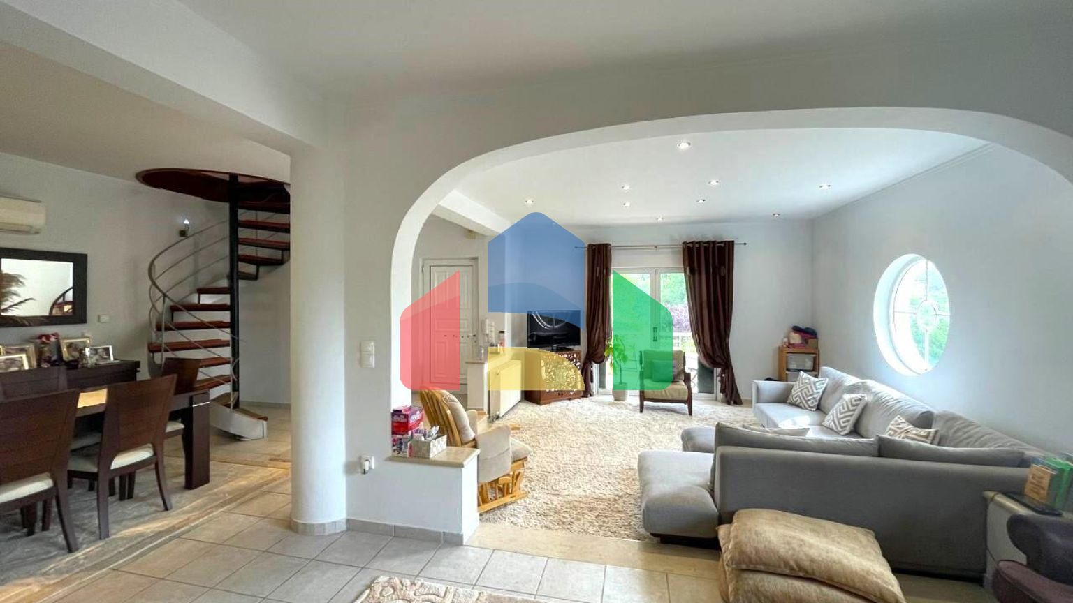 Продажа - Коттедж 240 m² на о. Корфу