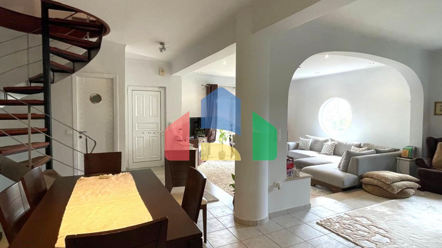 Продажа - Коттедж 240 m² на о. Корфу