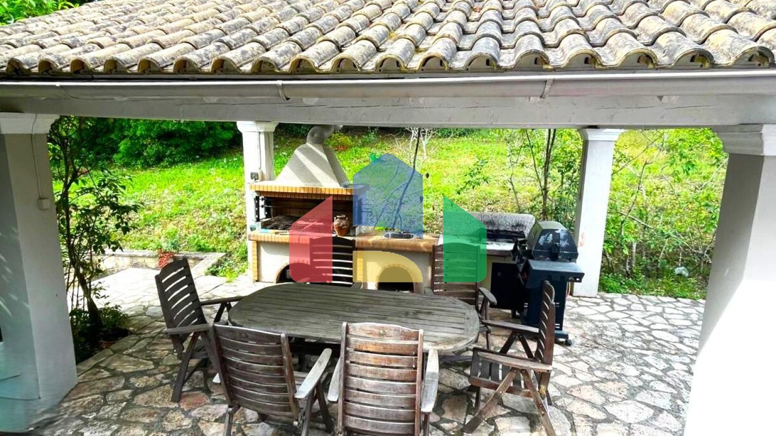 Продажа - Коттедж 240 m² на о. Корфу