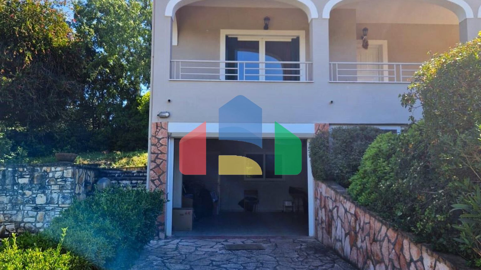 Продажа - Коттедж 240 m² на о. Корфу