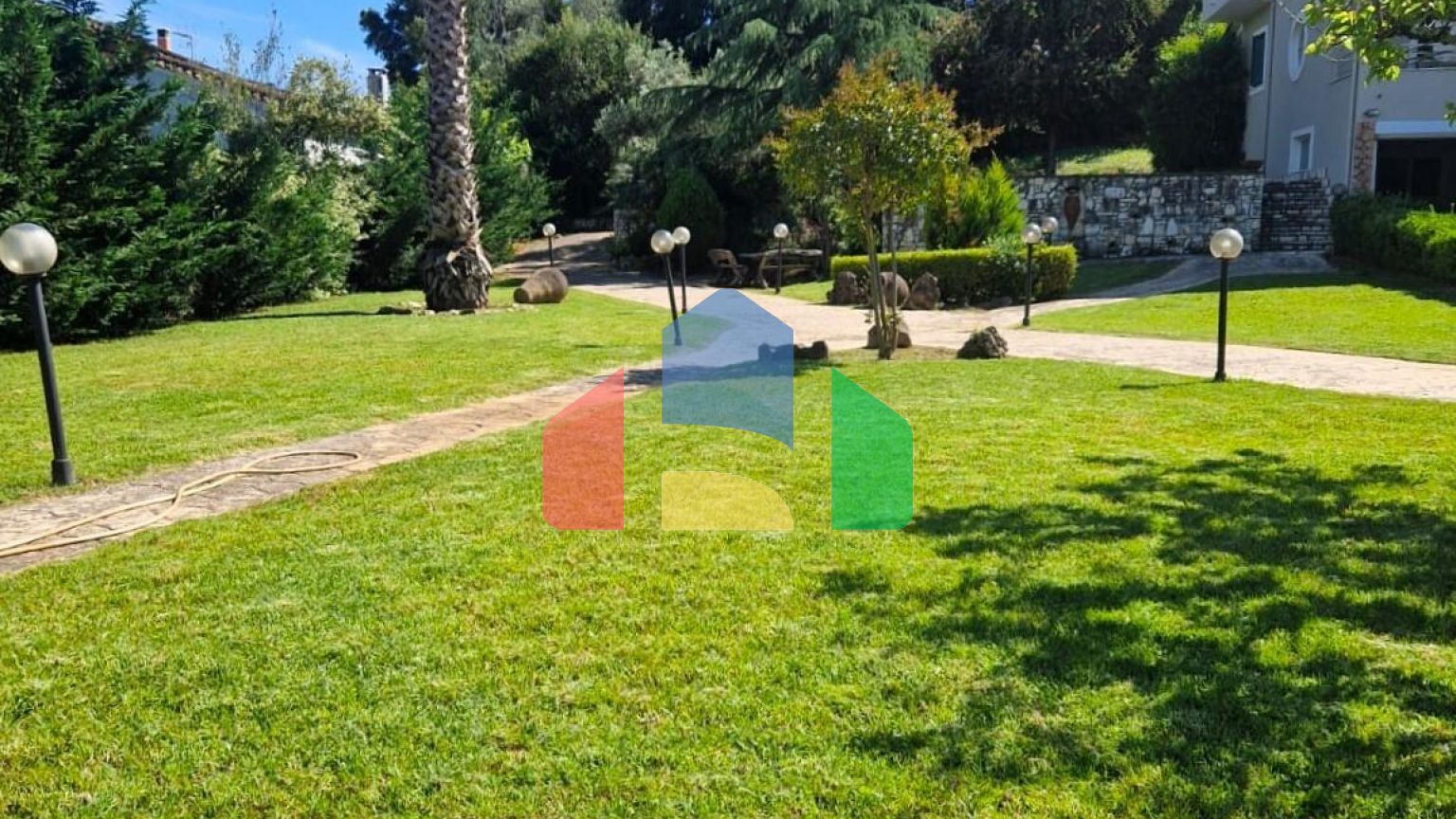 Продажа - Коттедж 240 m² на о. Корфу