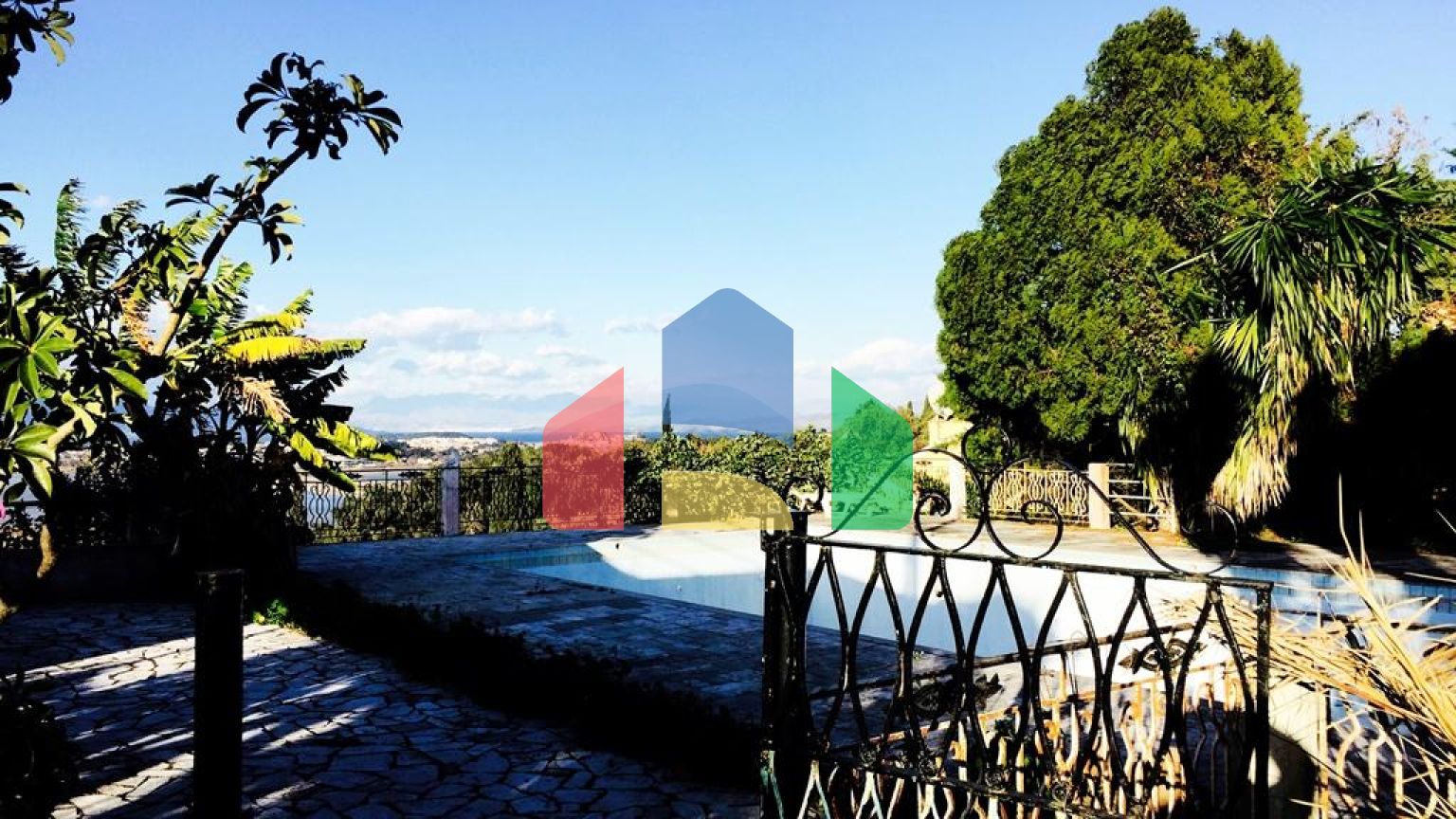 Продажа - Коттедж 128 m² на о. Корфу