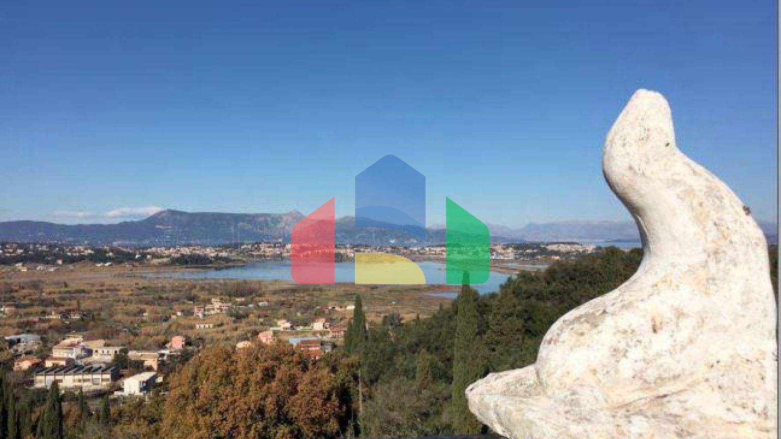 Продажа - Коттедж 128 m² на о. Корфу