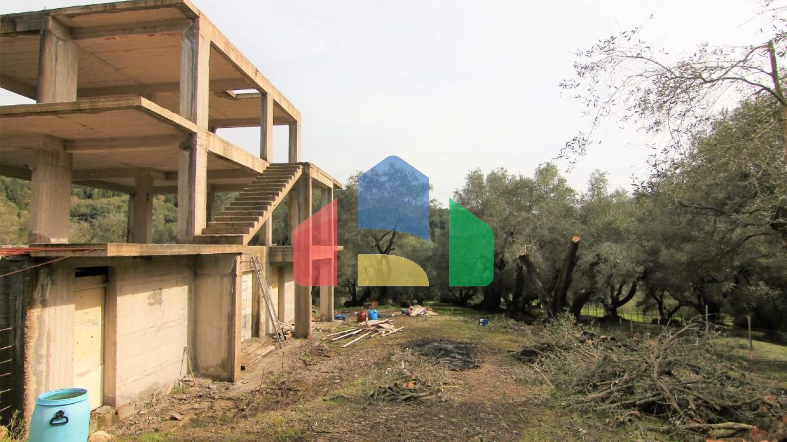 Продажа - Коттедж 240 m² на о. Корфу