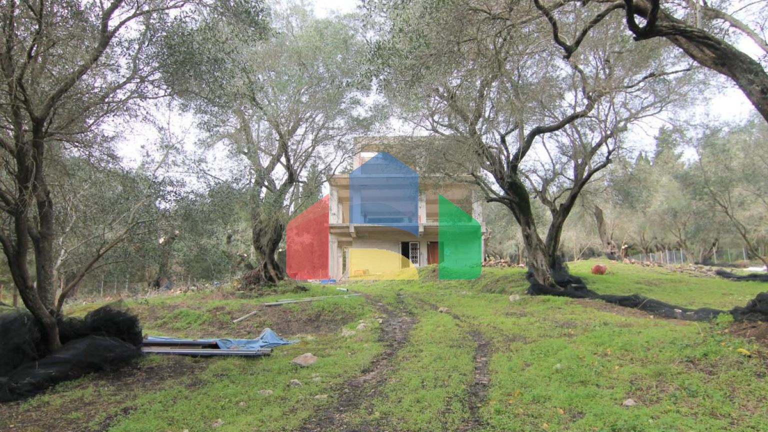 Продажа - Коттедж 240 m² на о. Корфу