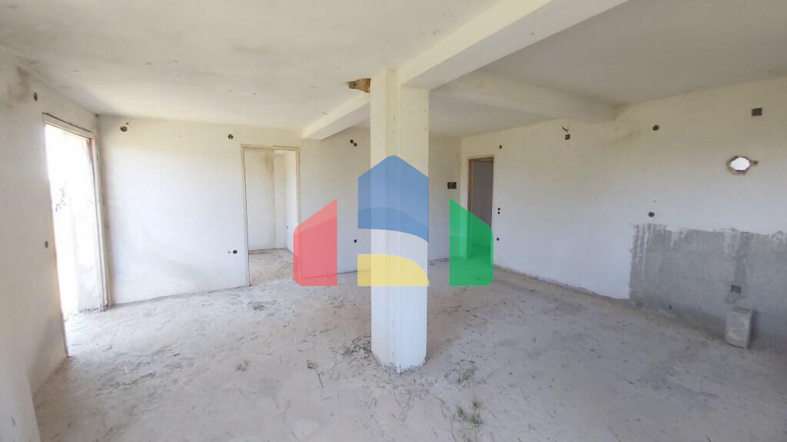 Продаж - Котедж 355 m² на о. Корфу