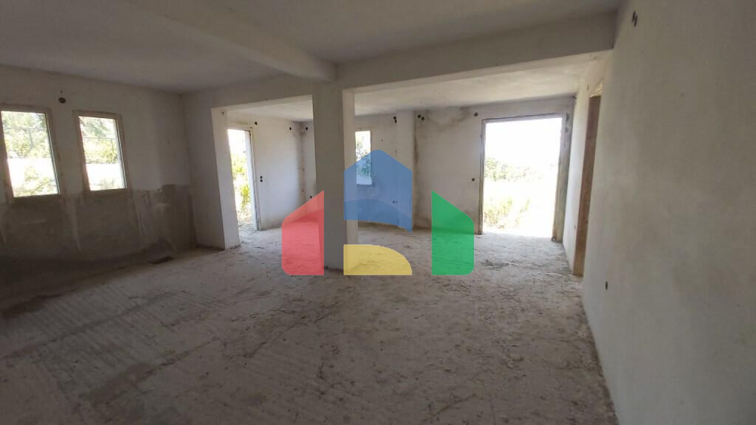 Продаж - Котедж 355 m² на о. Корфу