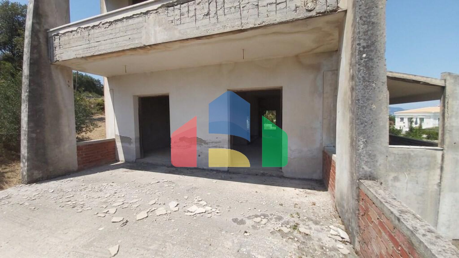 Продаж - Котедж 355 m² на о. Корфу