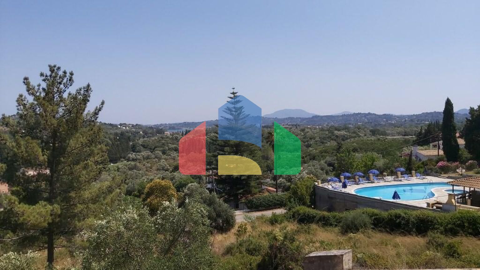 Продаж - Котедж 355 m² на о. Корфу