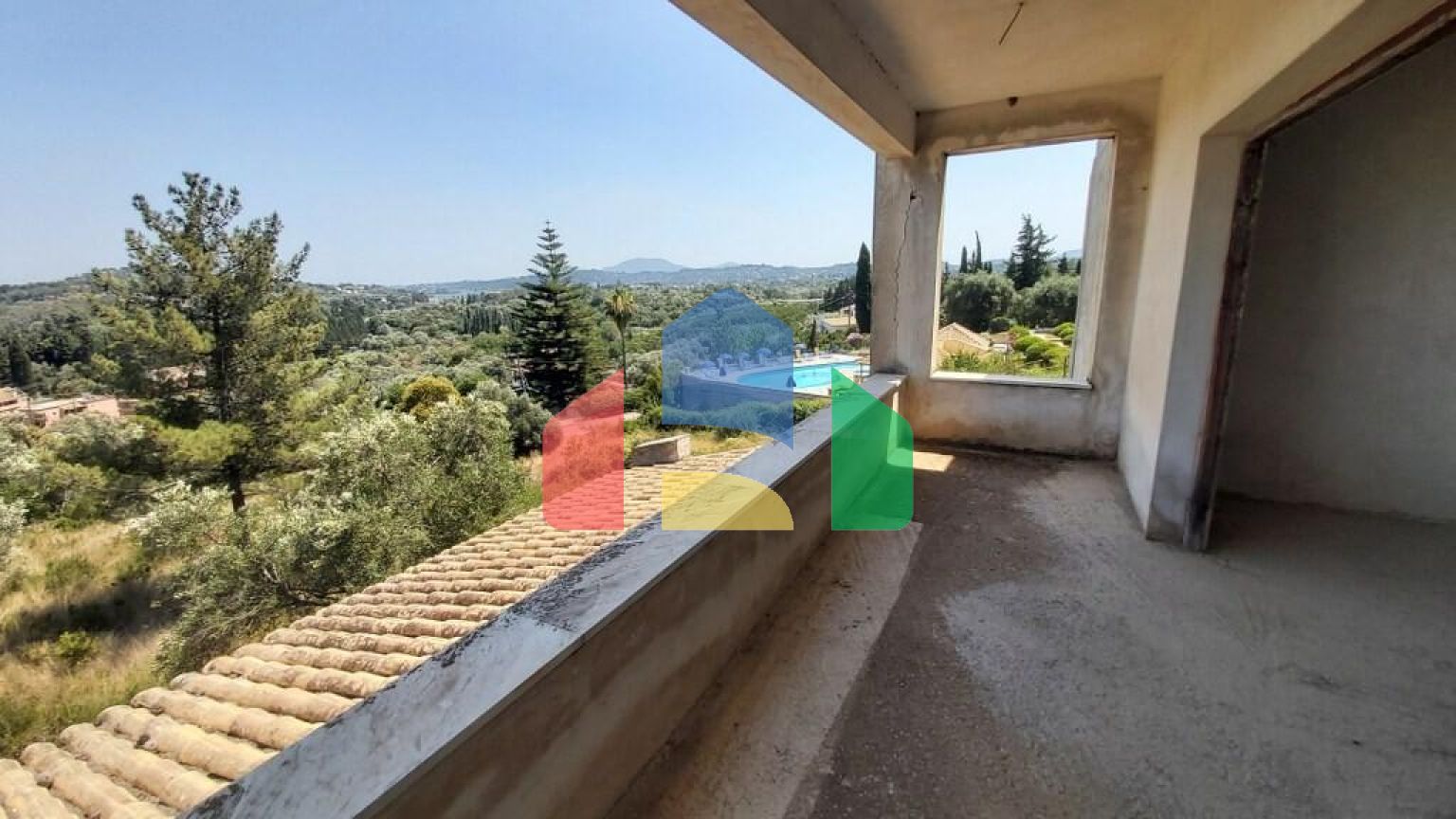 Продаж - Котедж 355 m² на о. Корфу