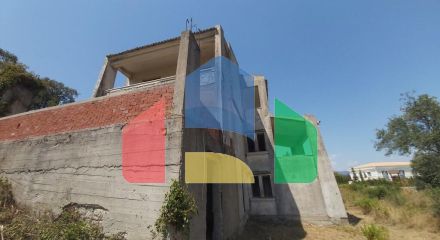 Продаж - Котедж 355 m² на о. Корфу