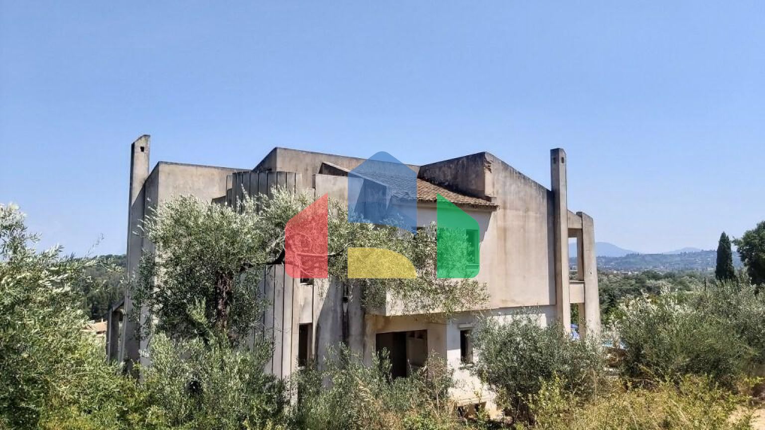 Продаж - Котедж 355 m² на о. Корфу