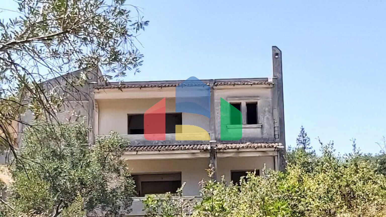 Продаж - Котедж 355 m² на о. Корфу