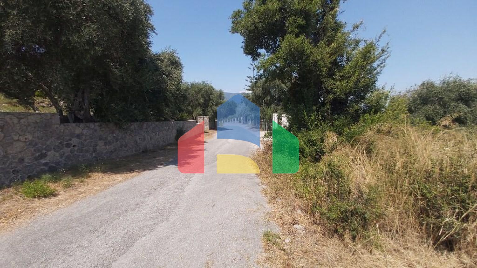 Продаж - Котедж 355 m² на о. Корфу