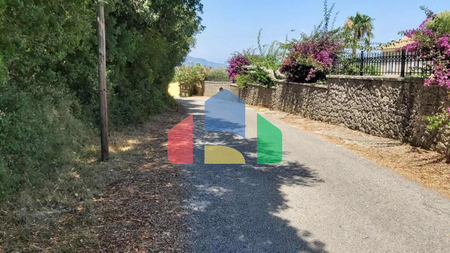 Продаж - Котедж 355 m² на о. Корфу