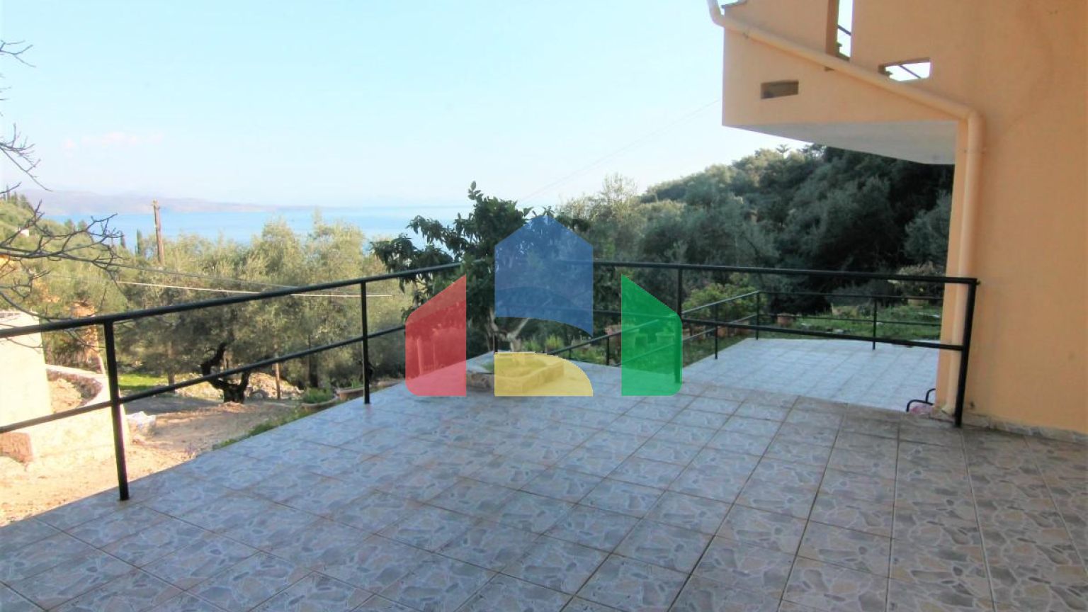 Продажа - Гостиница 300 m² на о. Корфу