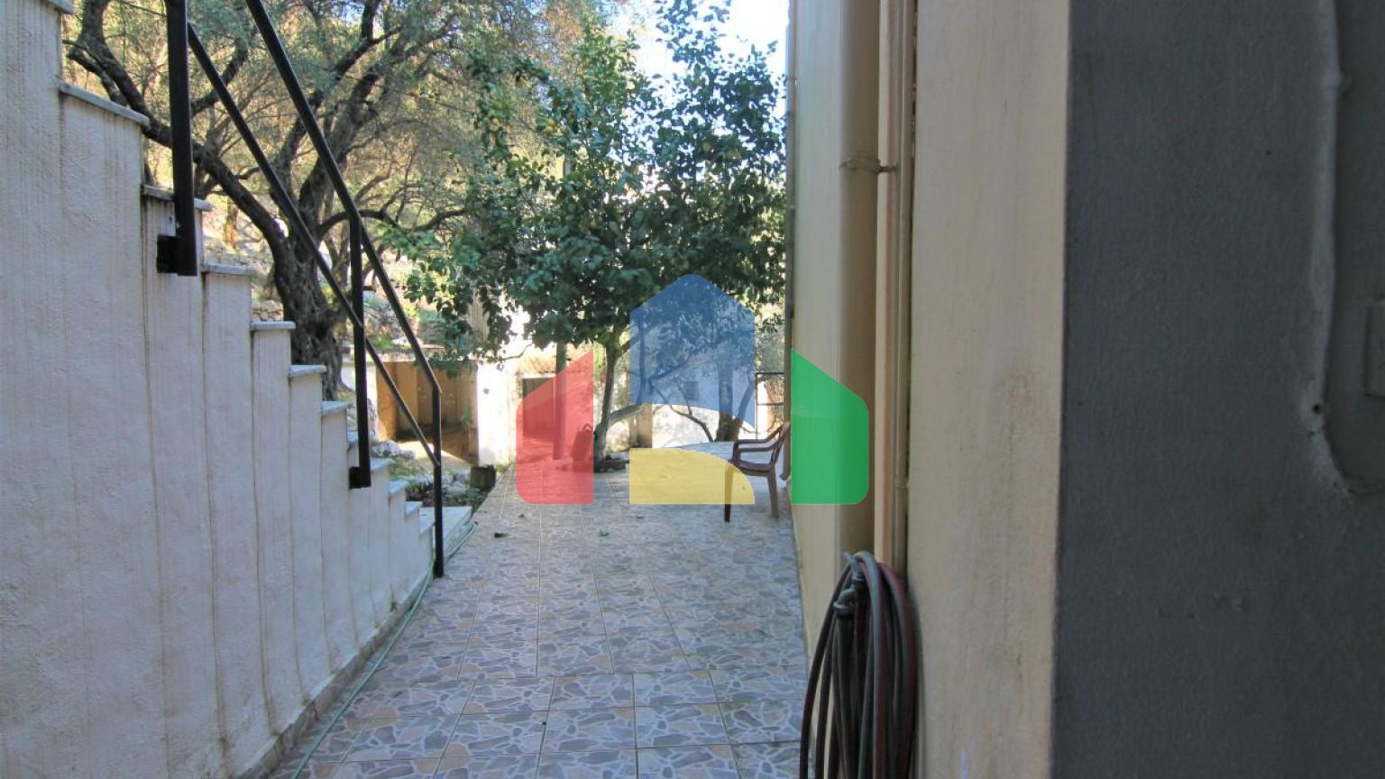 Продажа - Гостиница 300 m² на о. Корфу