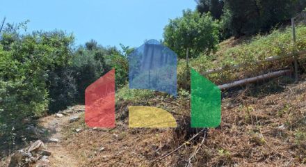 Продаж - Земельна ділянка 2100 m² на о. Корфу