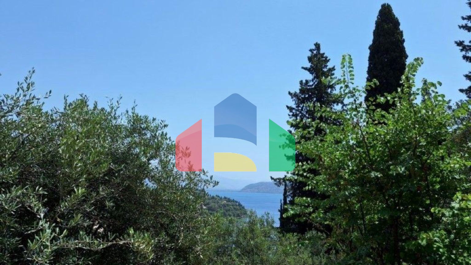 Продаж - Земельна ділянка 2100 m² на о. Корфу