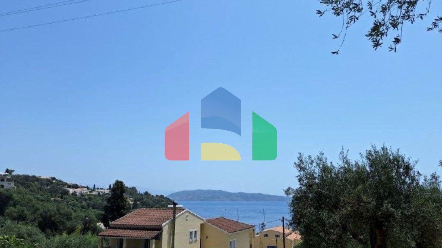 Продаж - Земельна ділянка 2100 m² на о. Корфу