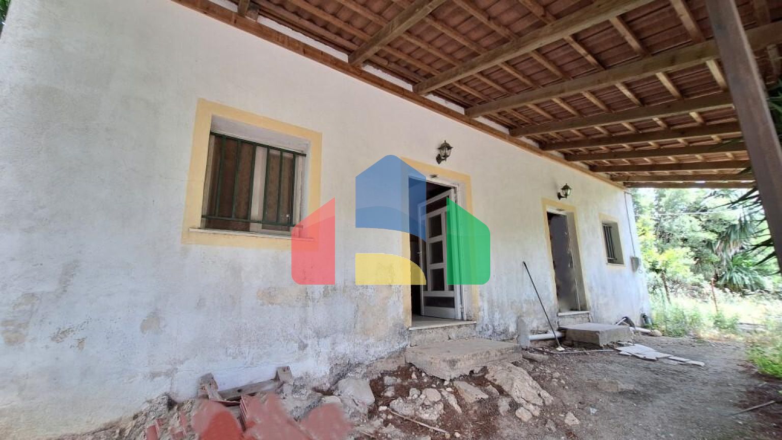 Продаж - Котедж 78 m² на о. Корфу