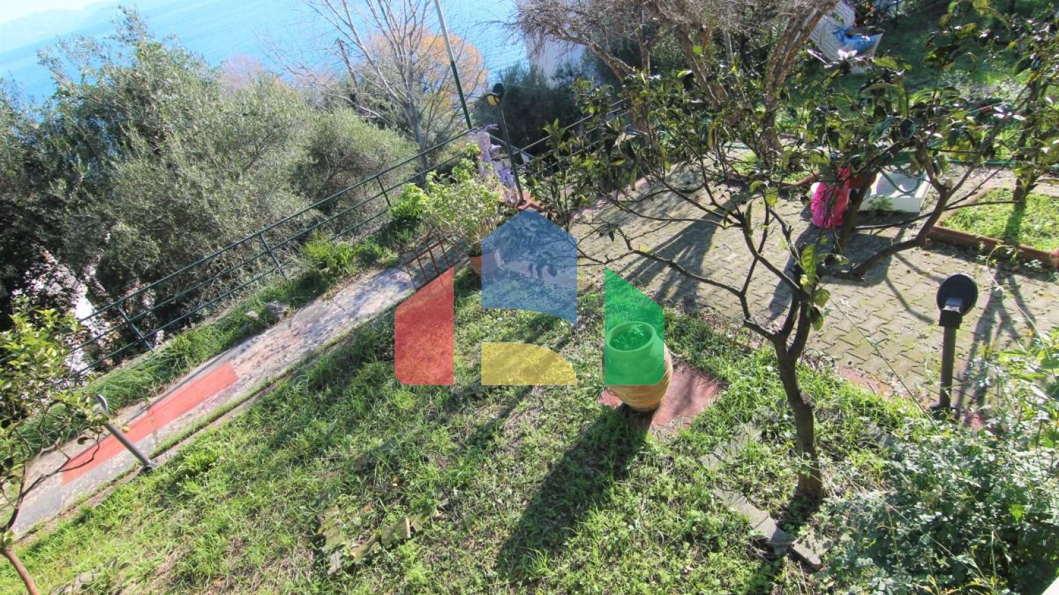 Продажа - Таунхаус 110 m² на о. Корфу