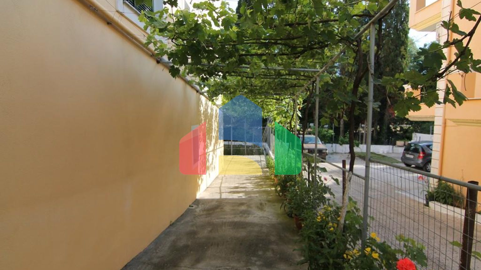 Продаж - Котедж 274 m² на о. Корфу