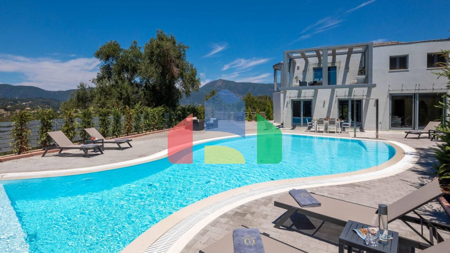 Продажа - Вилла 436 m² на о. Корфу