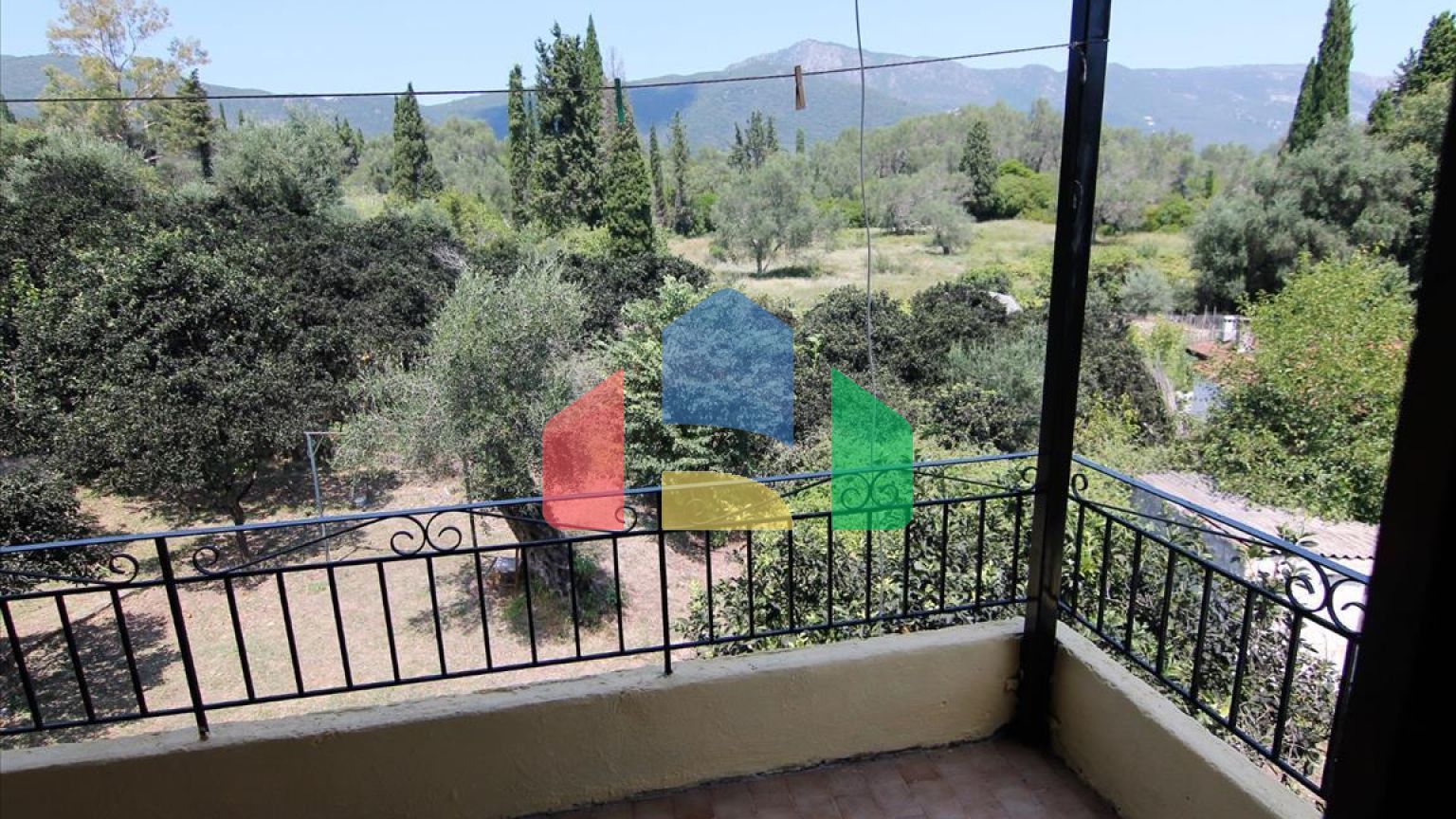 Продажа - Коттедж 220 m² на о. Корфу