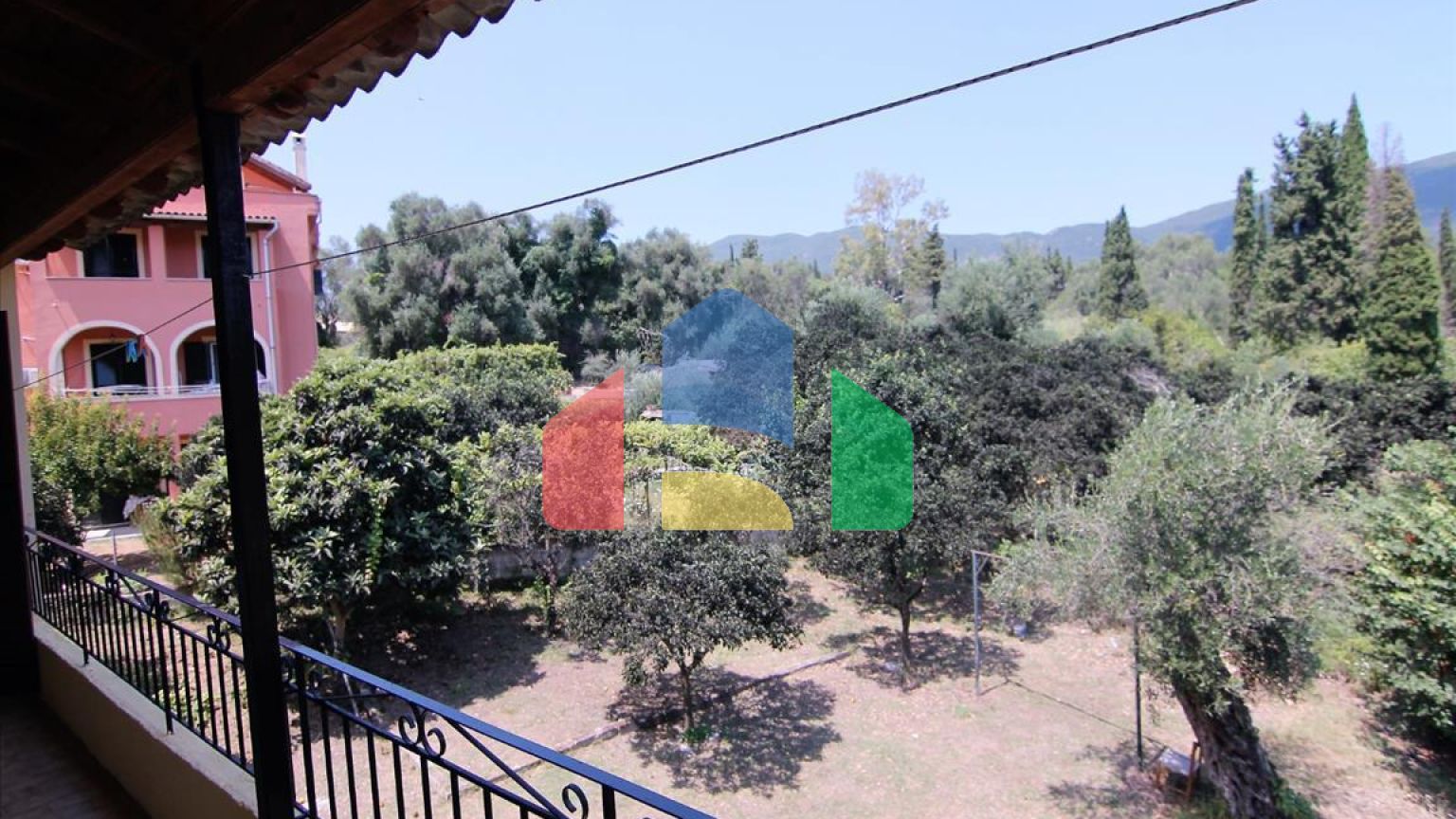 Продажа - Коттедж 220 m² на о. Корфу