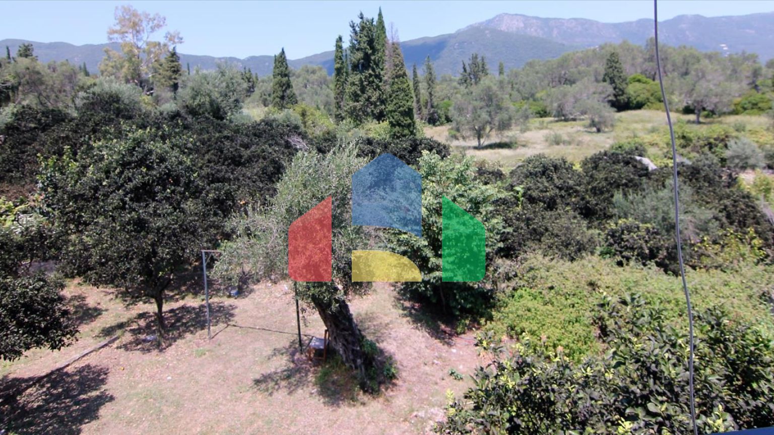 Продажа - Коттедж 220 m² на о. Корфу