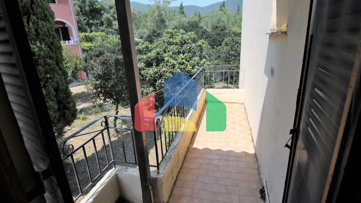 Продажа - Коттедж 220 m² на о. Корфу