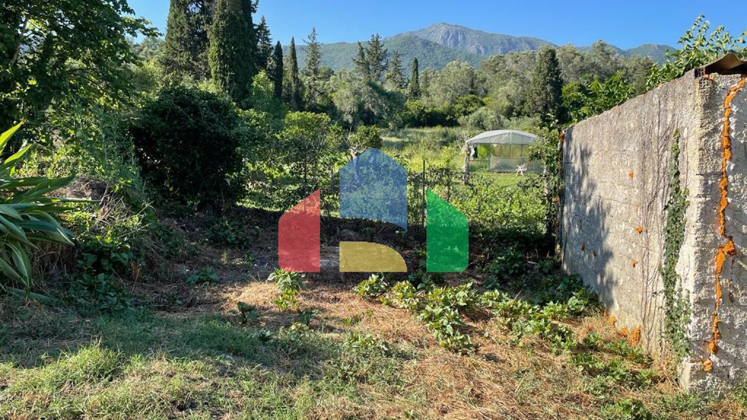 Продажа - Коттедж 220 m² на о. Корфу