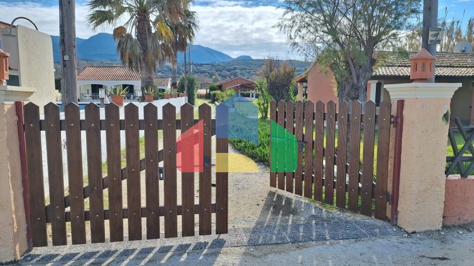 Продаж - Котедж 58 m² на о. Корфу