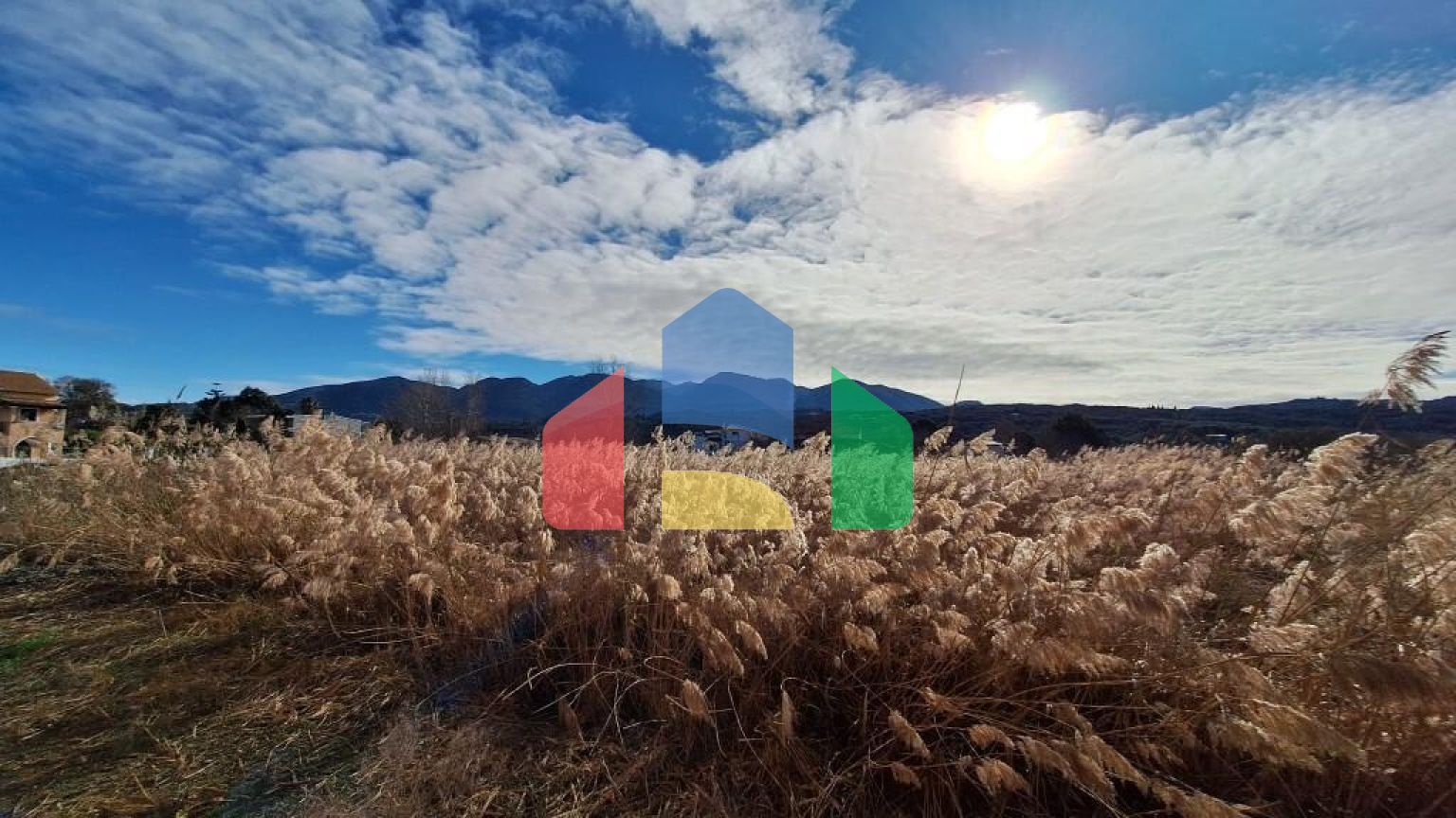 Продаж - Котедж 58 m² на о. Корфу