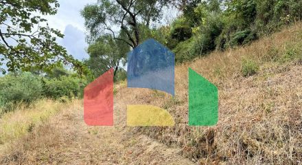 Продаж - Земельна ділянка 10000 m² на о. Корфу