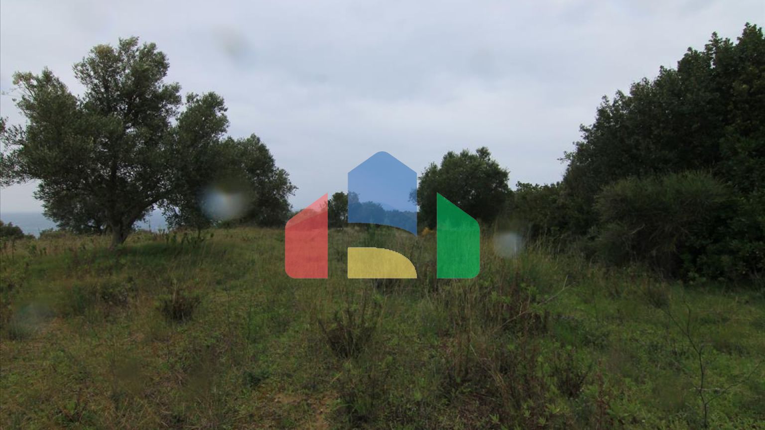 Продаж - Земельна ділянка 205000 m² на о. Корфу