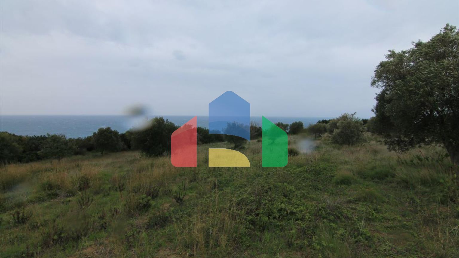 Продаж - Земельна ділянка 205000 m² на о. Корфу