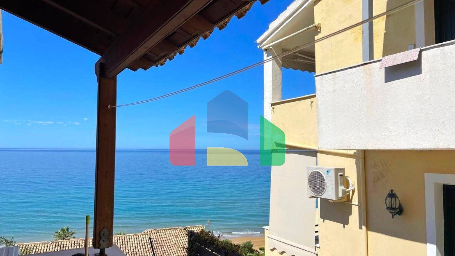 Продаж - Квартира 55 m² на о. Корфу