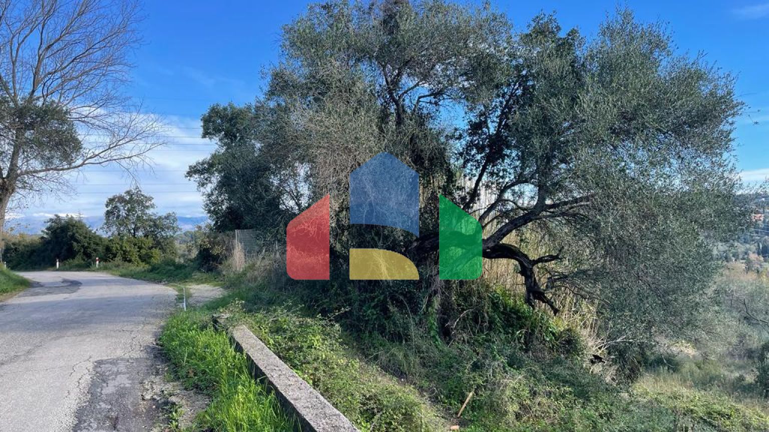 Продажа - Земельный участок 8781 m² на о. Корфу