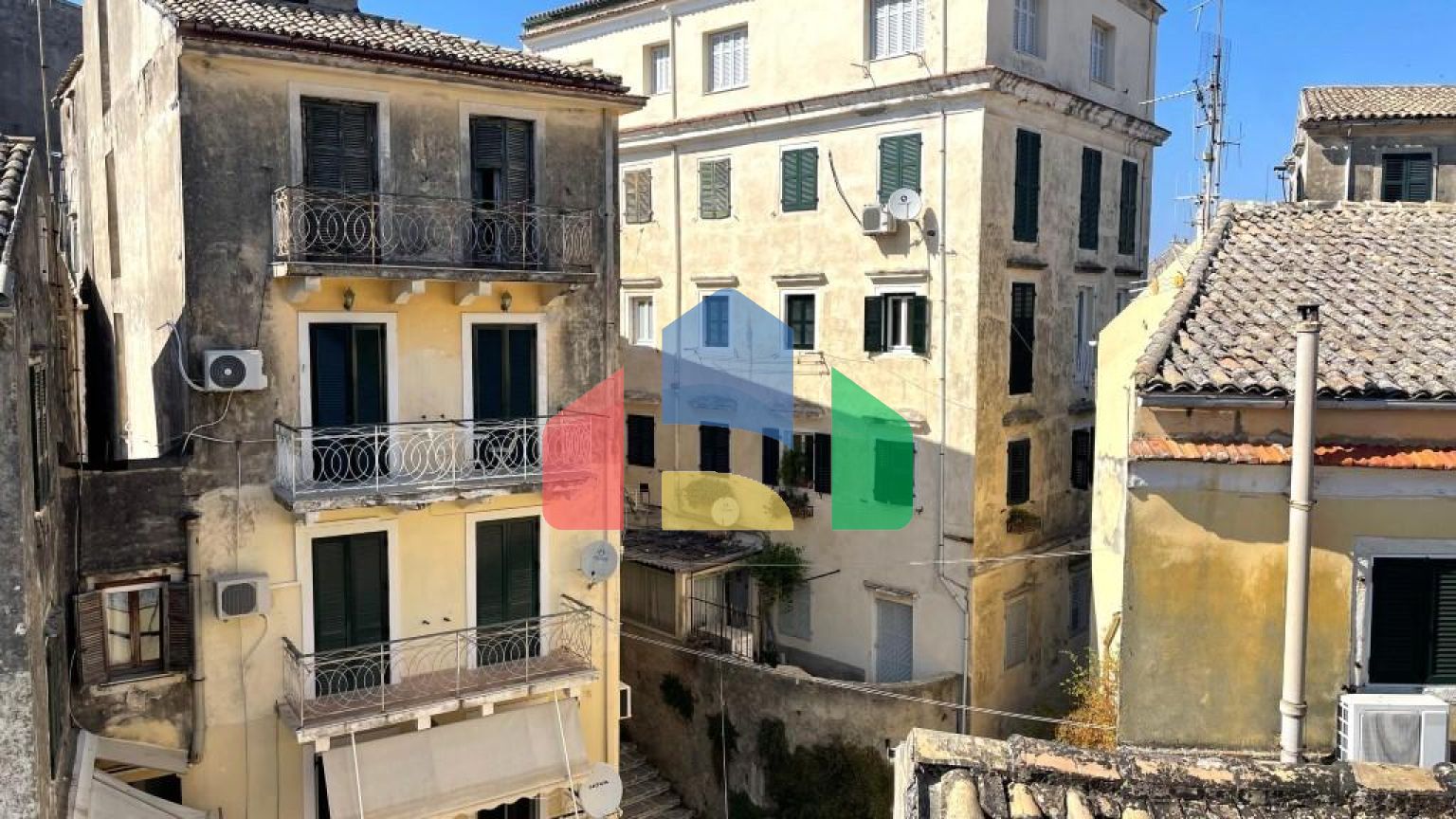 Продаж - Квартира 71 m² на о. Корфу