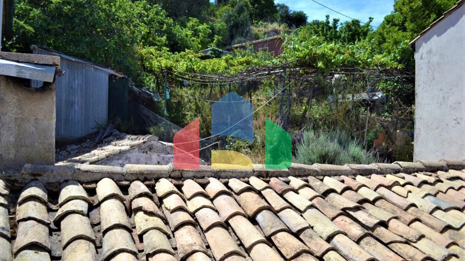 Продажа - Коттедж 75 m² на о. Корфу