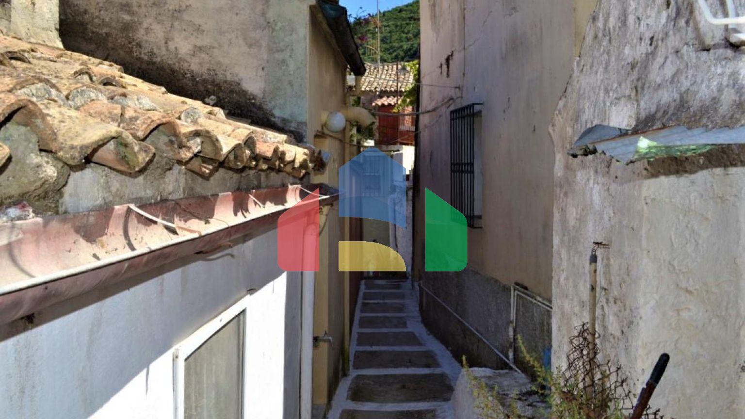 Продажа - Коттедж 75 m² на о. Корфу