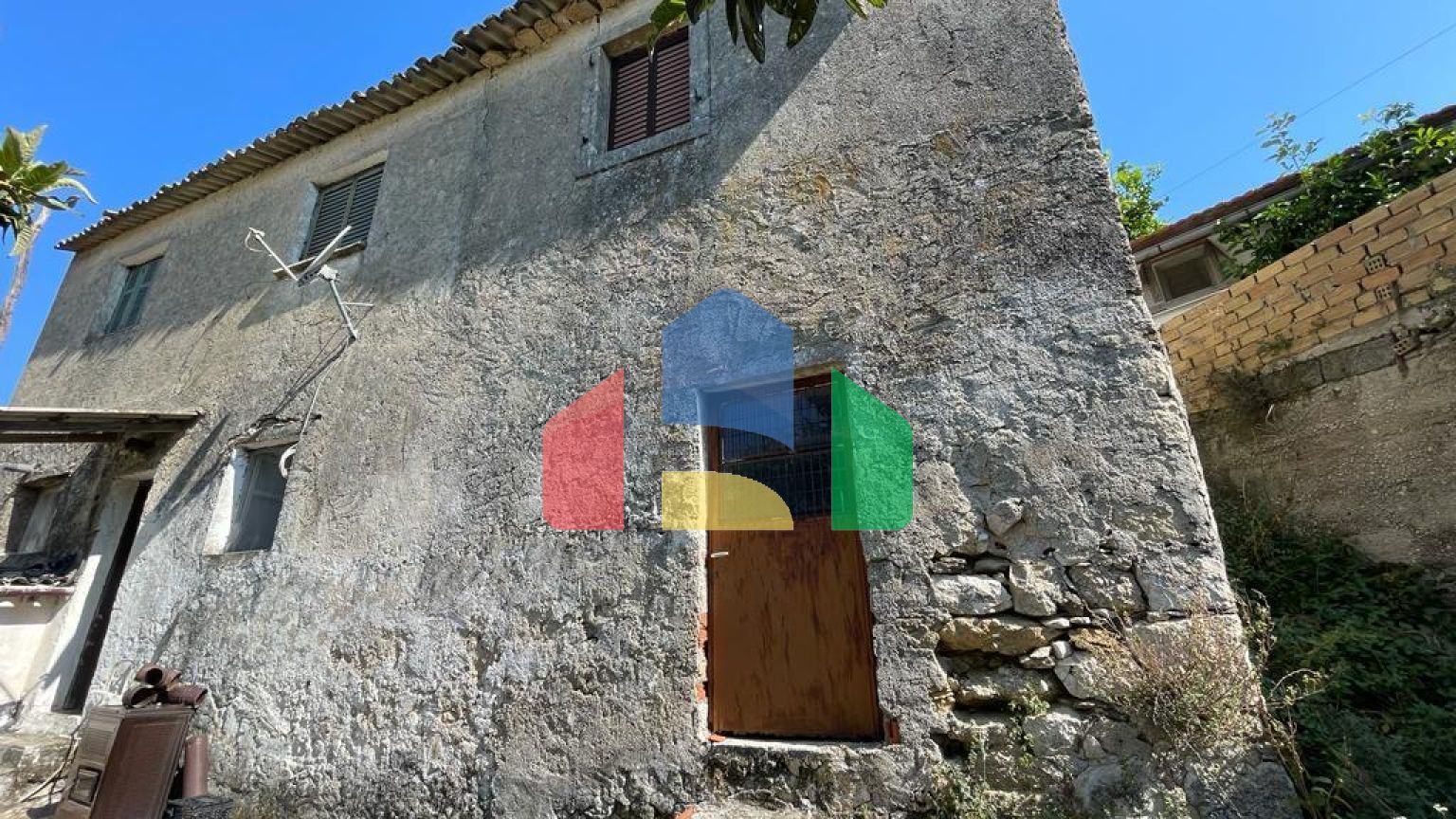 Продаж - Таунхаус 100 m² на о. Корфу