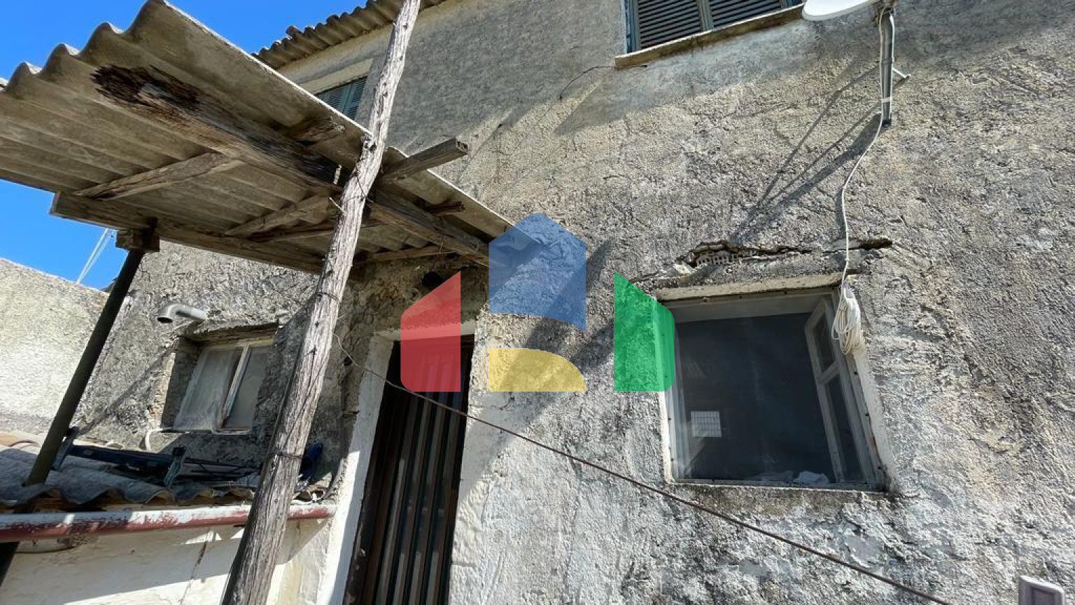 Продаж - Таунхаус 100 m² на о. Корфу