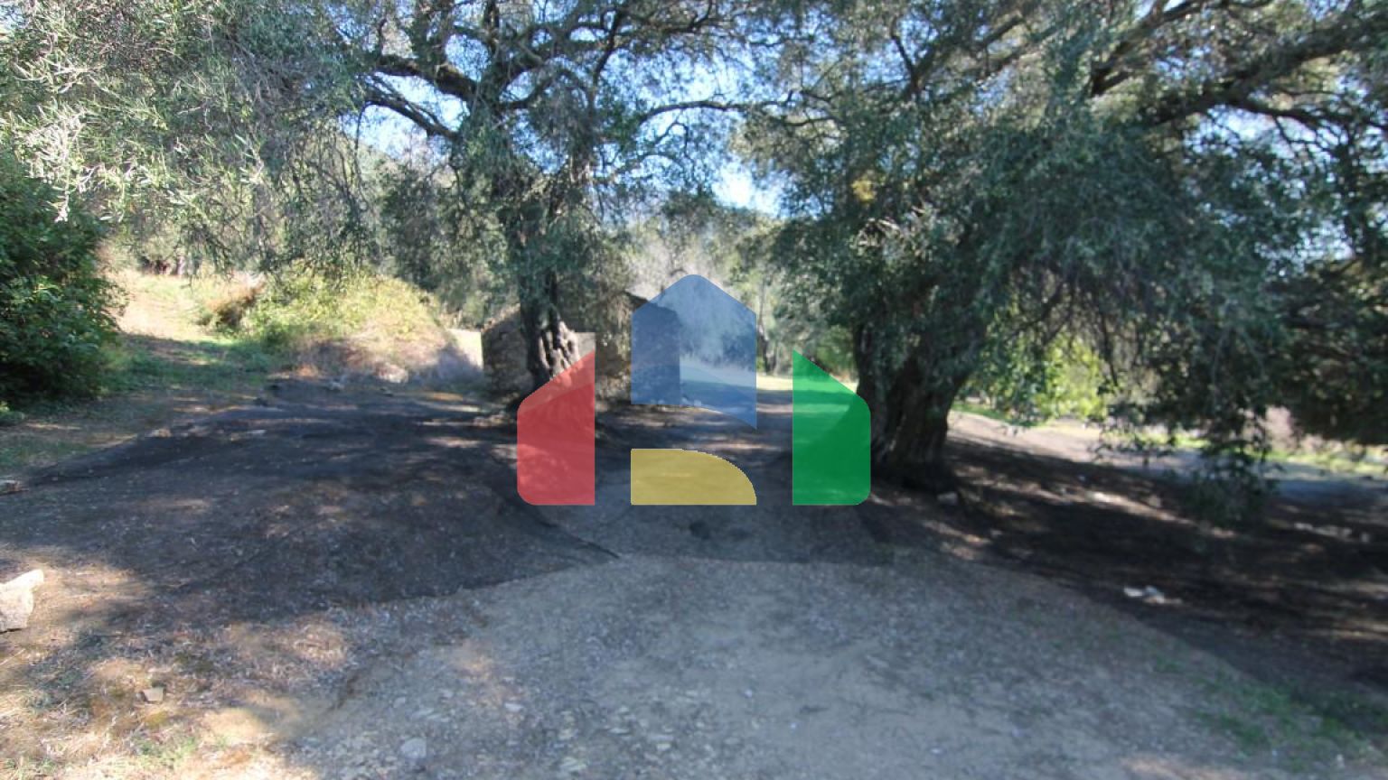 Продажа - Земельный участок 11000 m² на о. Корфу