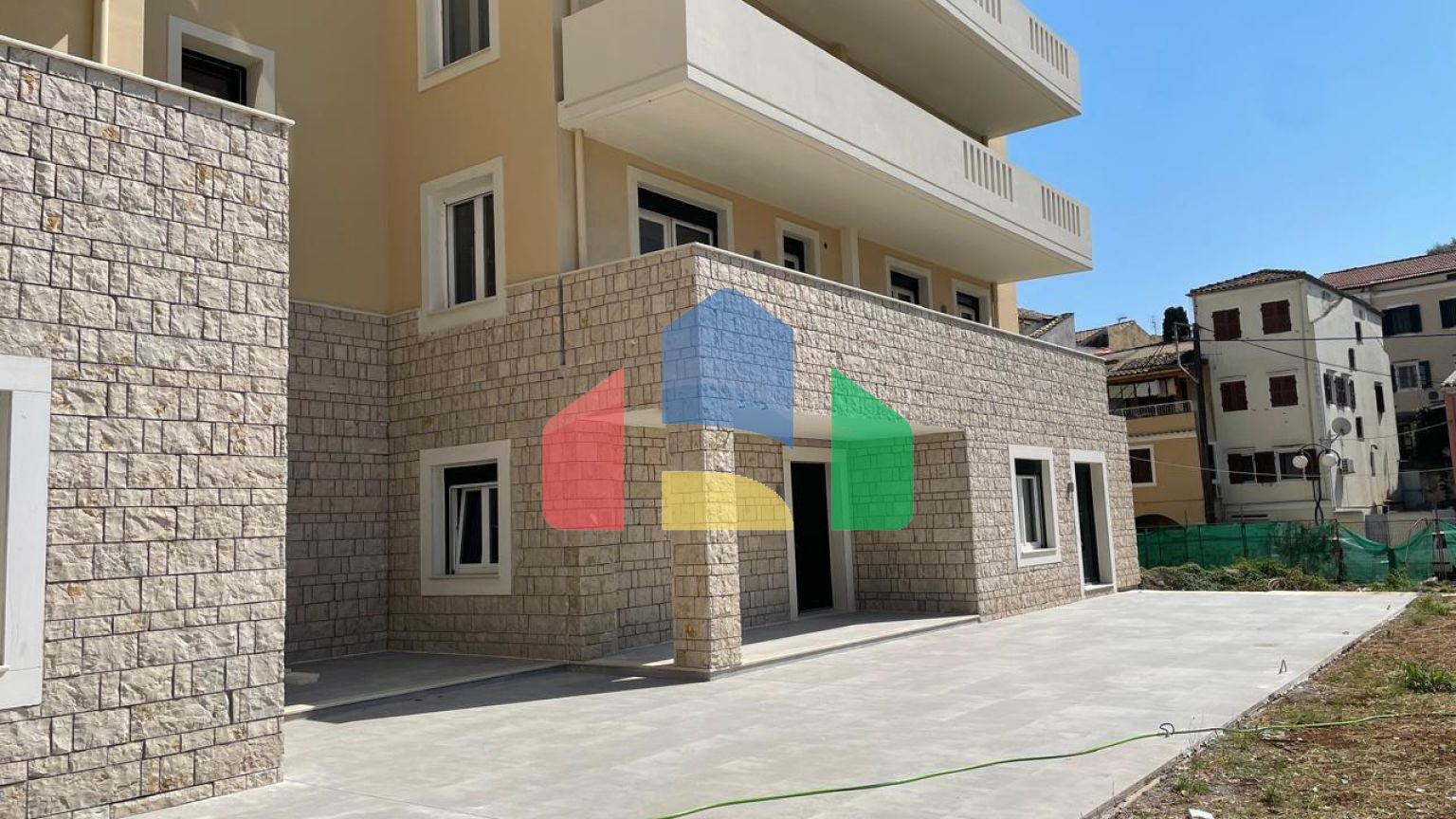 Продаж - Квартира 47 m² на о. Корфу