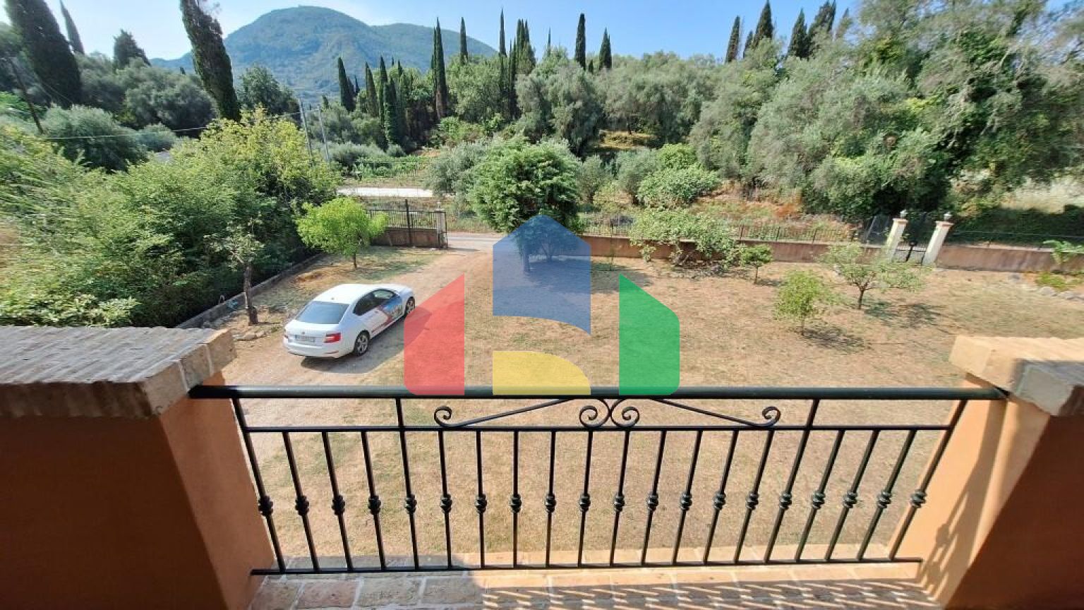 Продажа - Коттедж 200 m² на о. Корфу