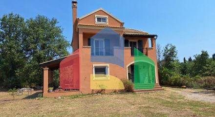 Продажа - Коттедж 200 m² на о. Корфу