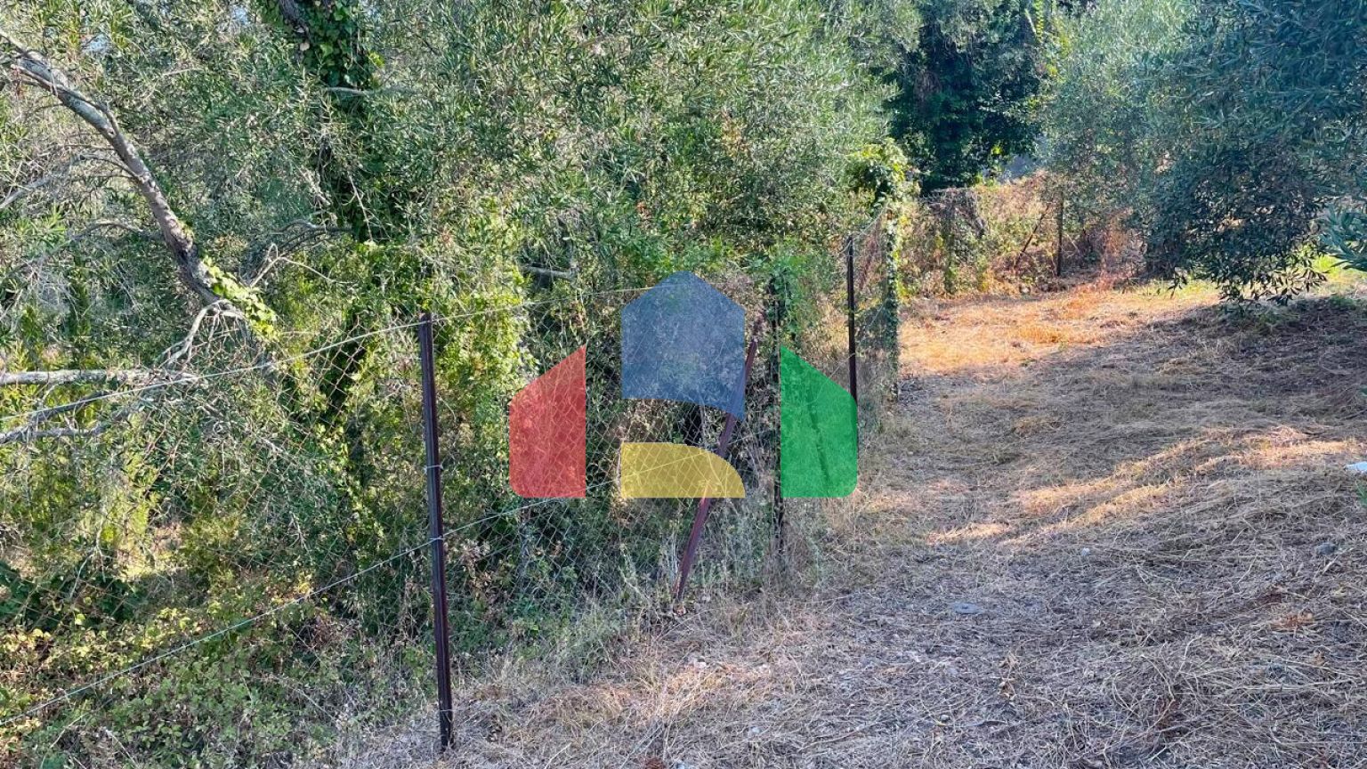 Продажа - Земельный участок 1047 m² на о. Корфу